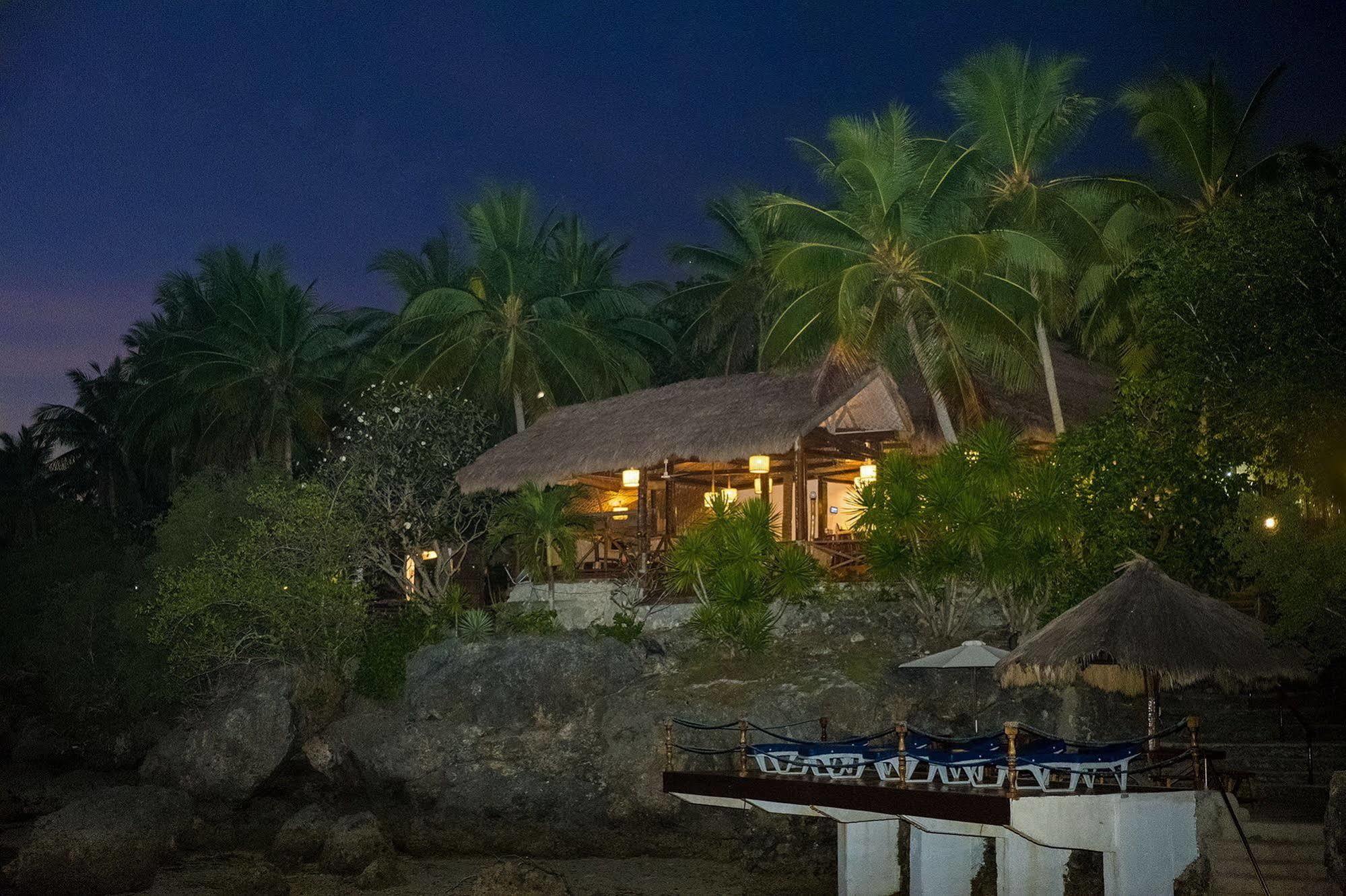 Sampaguita Resort Moalboal Exterior photo